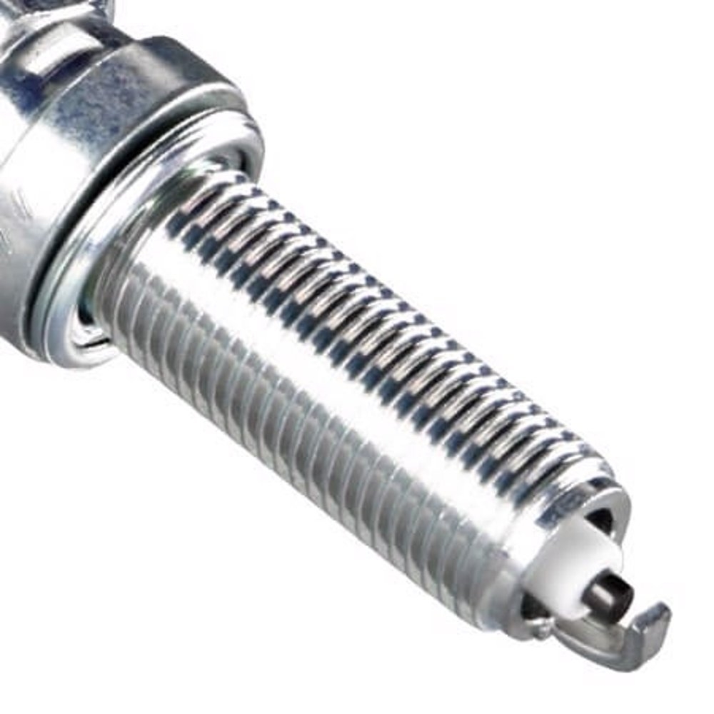 NGK 1679 LMAR6C-9 Nickel Spark Plug