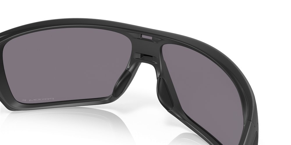 Oakley Turbine Rotor Polarised Sunglasses Matte Black Frame PRIZM Grey Lens