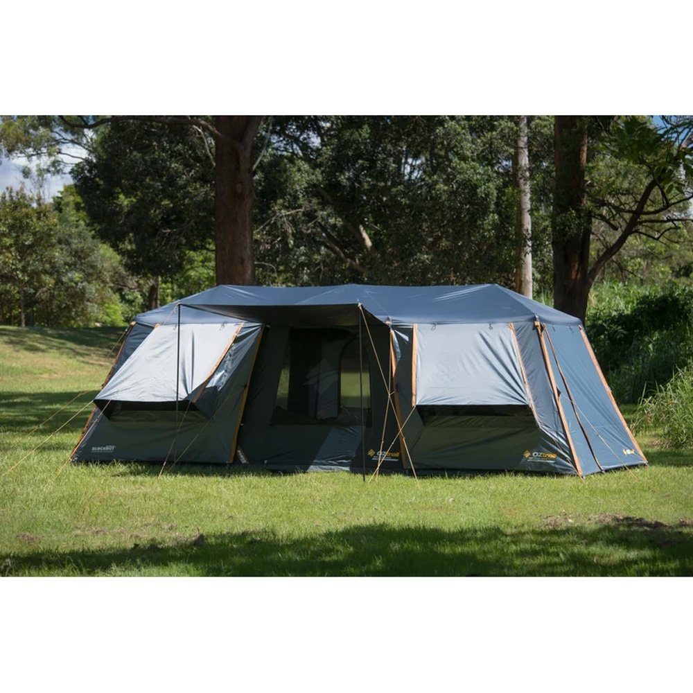 OZtrail Fast Frame BlockOut Lumos 10P Tent