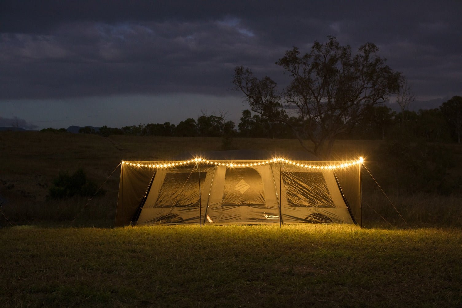 OZtrail Loomie Line Rechargeable String Lights 9m