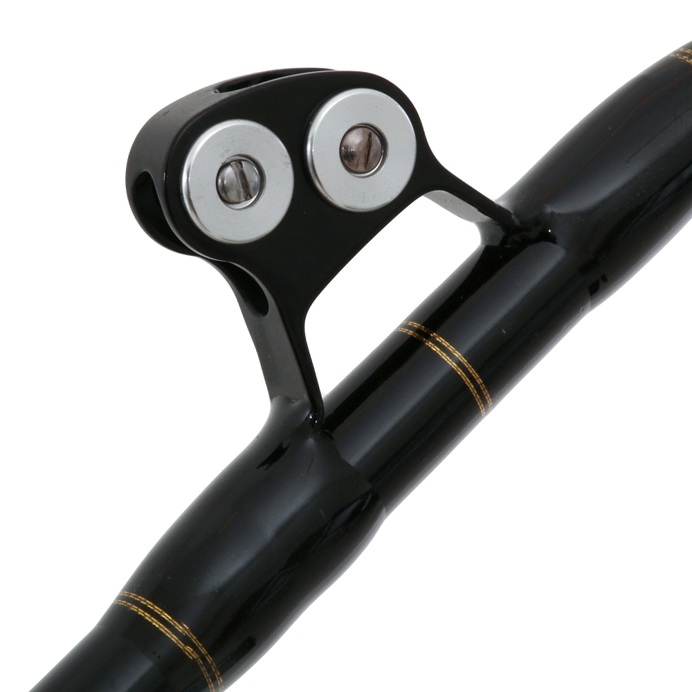 PENN International 80VISW Ocean Assassin 2-Speed Gold Bent Butt Game Combo 5ft 5in 37kg 2pc