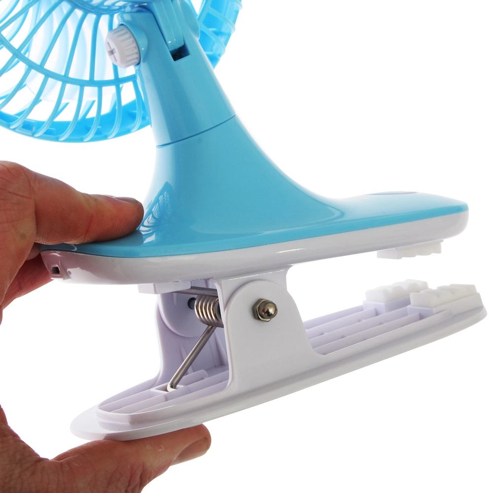Clip-On Mini USB Fan with LED Light Blue 2.5W Clip-On Mini USB Fan with LED Light Blue 2.5W