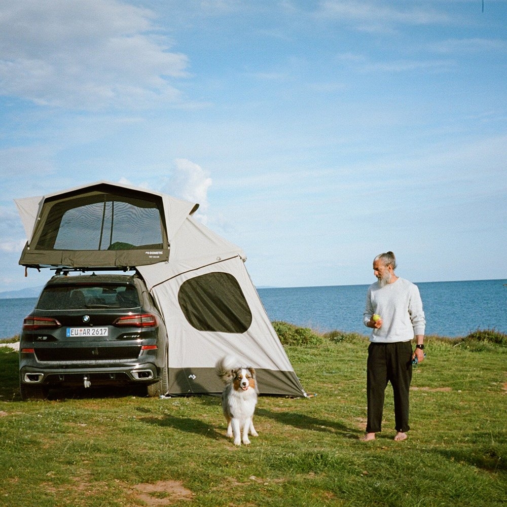 Dometic TRT 140 AIR 300D Inflatable Rooftop Tent