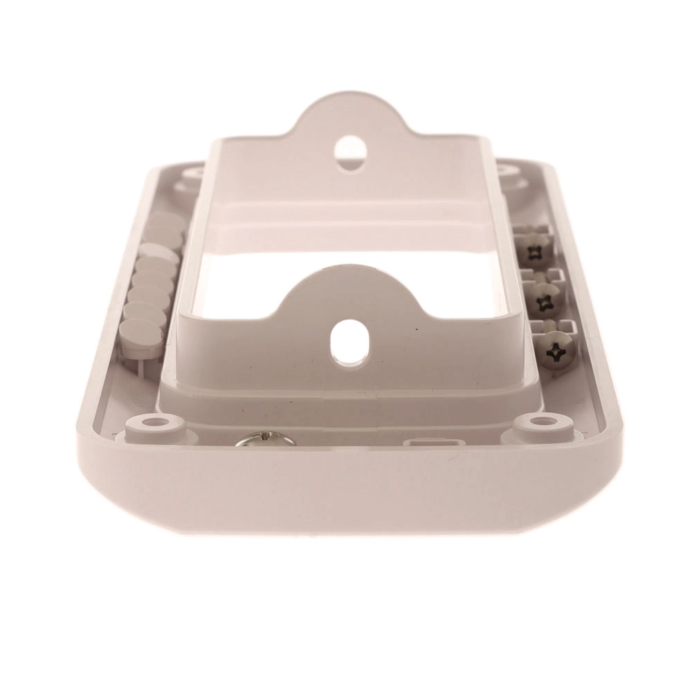 GME MK011W Large Flush Mount Bracket for GX400/GX700 White GME MK011W Large Flush Mount Bracket for GX400/GX700 White