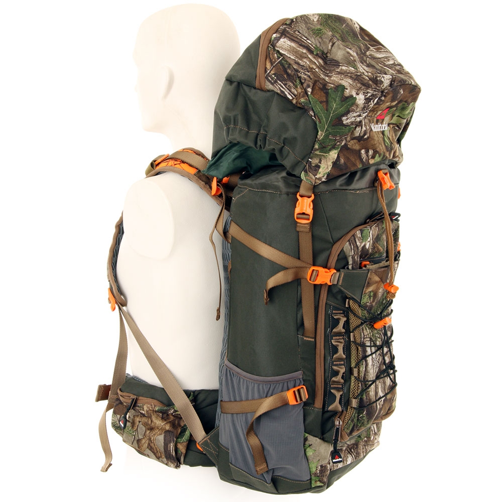 Manitoba Quest Hydration Backpack with Rifle Scabbard 45L Realtree Camo