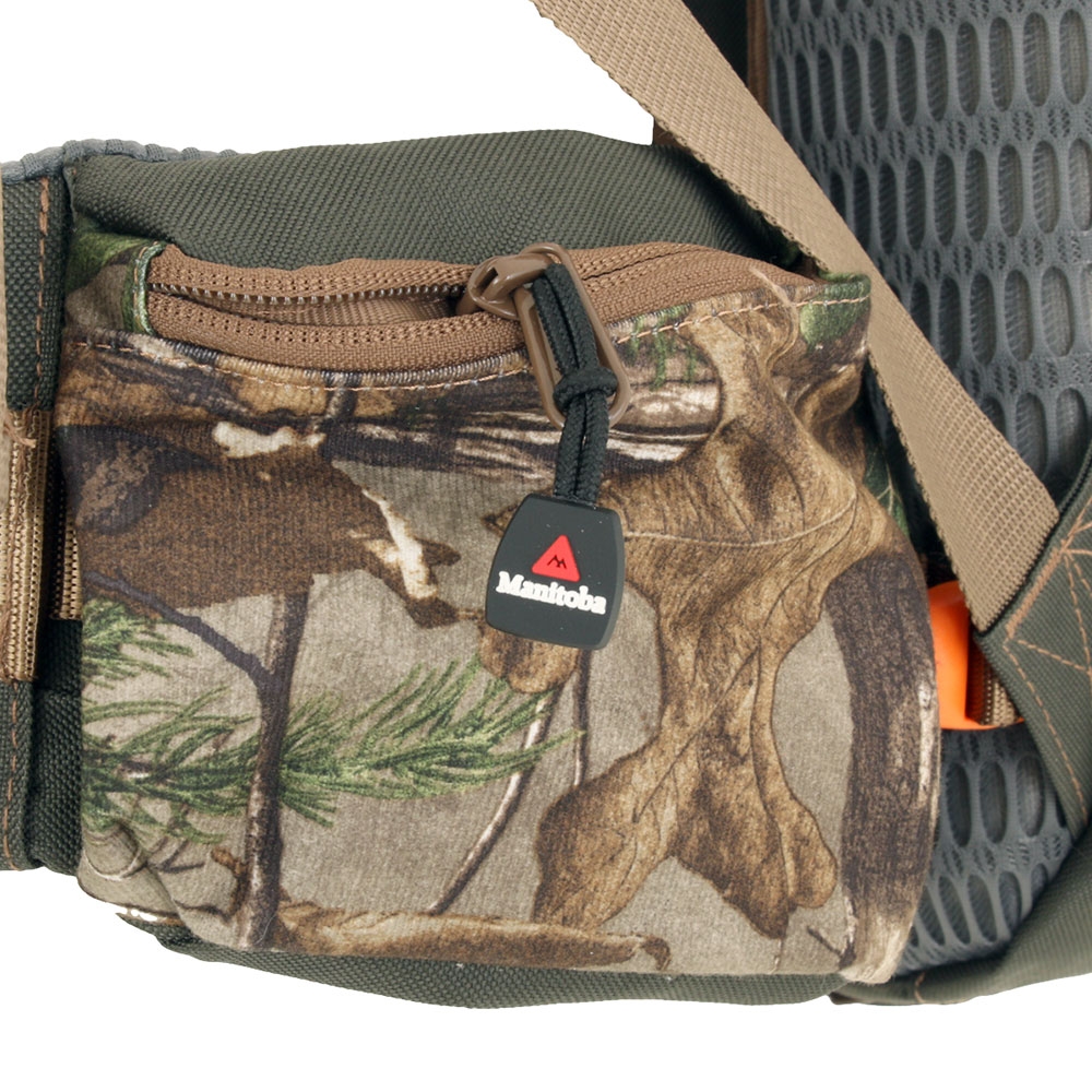 Manitoba Quest Hydration Backpack with Rifle Scabbard 45L Realtree Camo