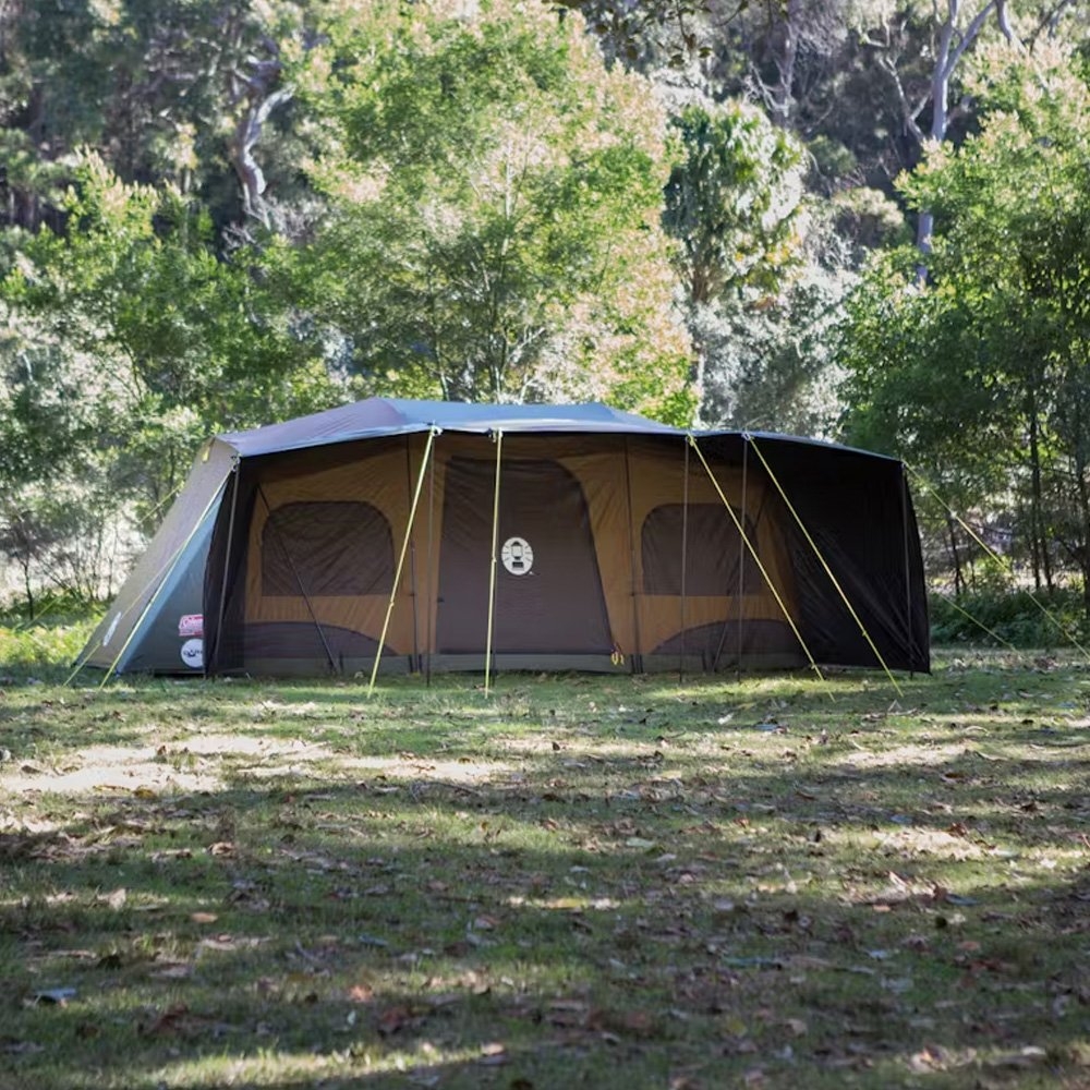Coleman Instant Up Gold Northstar Dark Room 10 Person Tent with Light