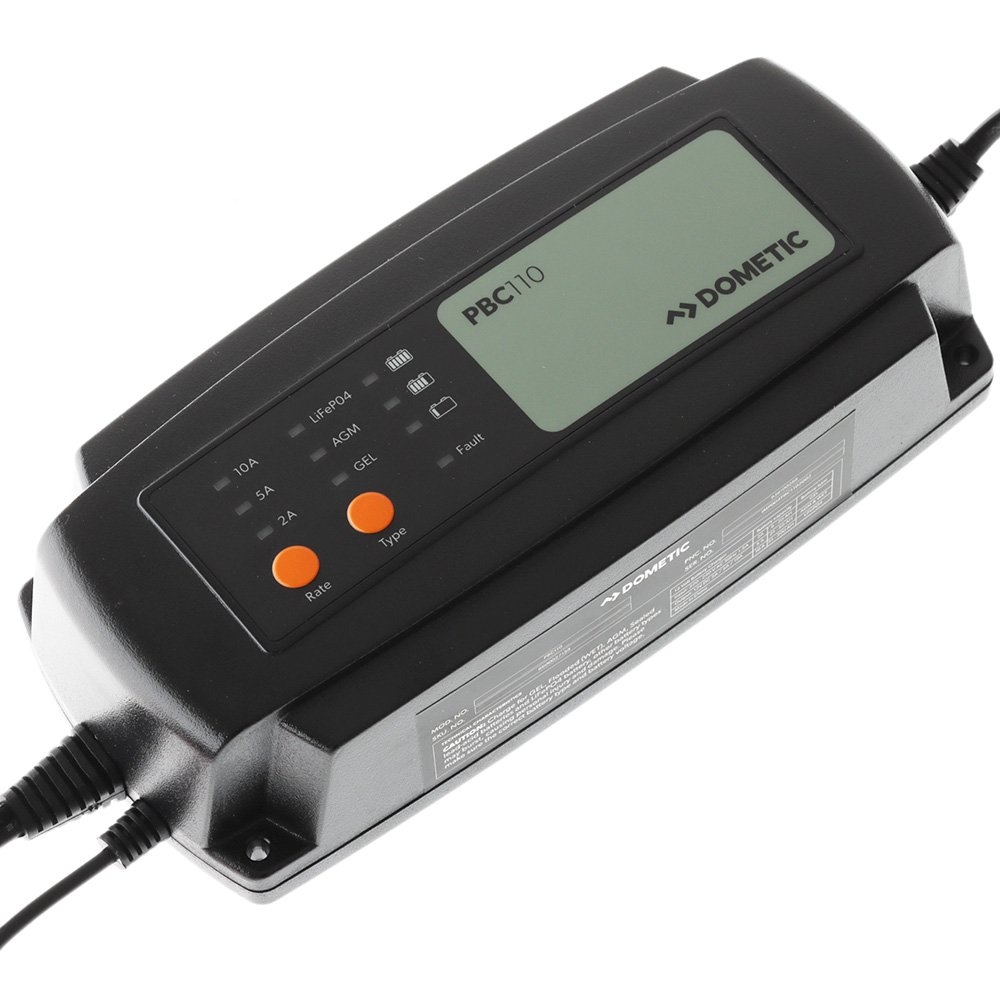 Dometic Smart Battery Charger 12V 10A