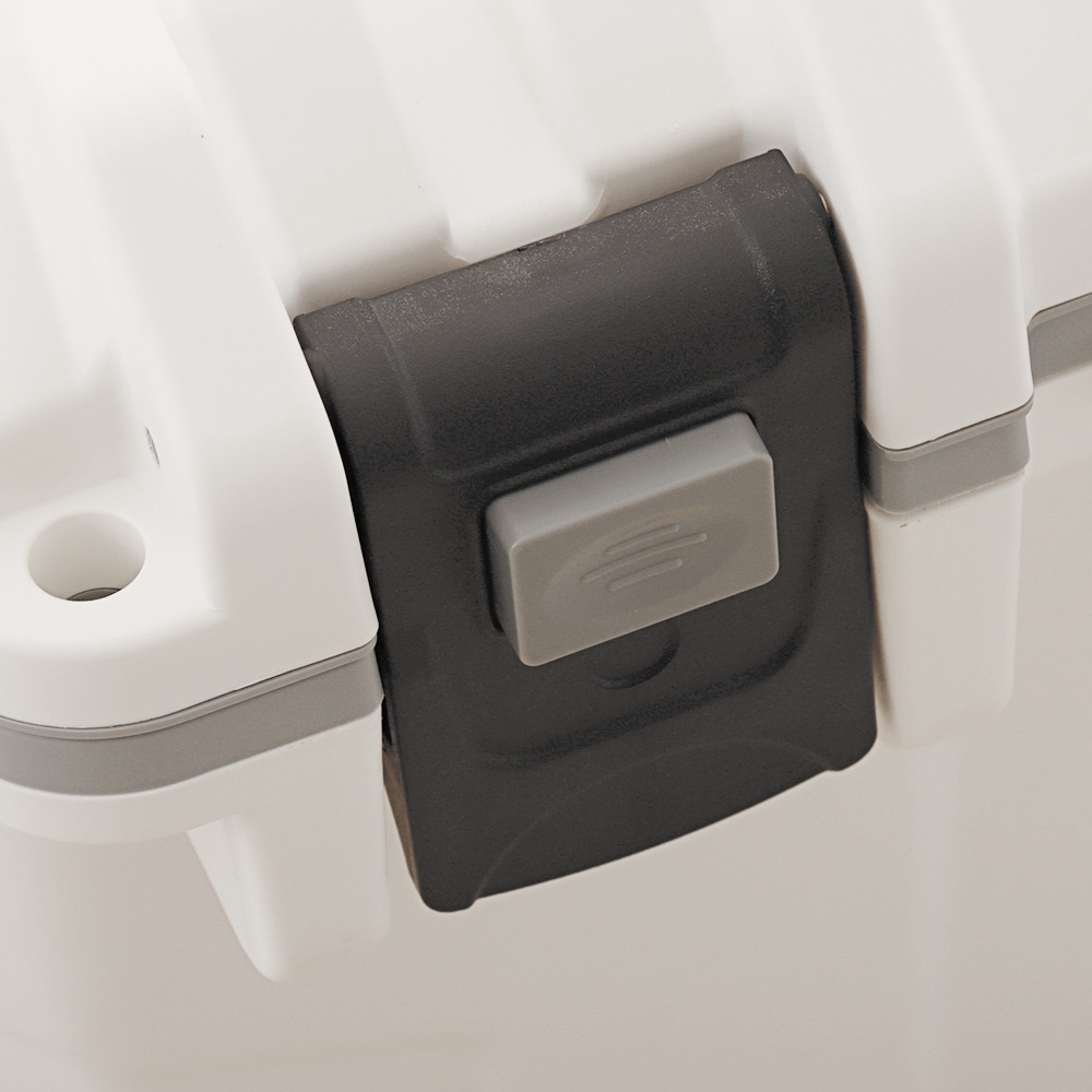 Tsunami Case Chilly Bin Cooler 30L White