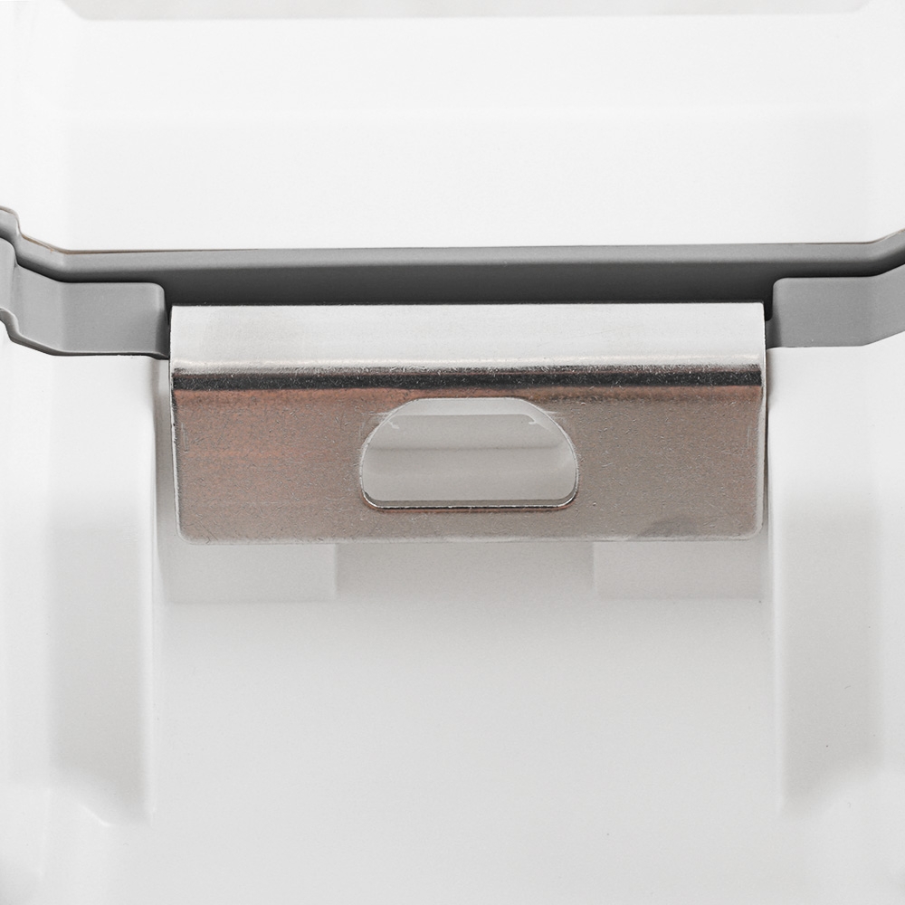 Tsunami Case Chilly Bin Cooler 30L White