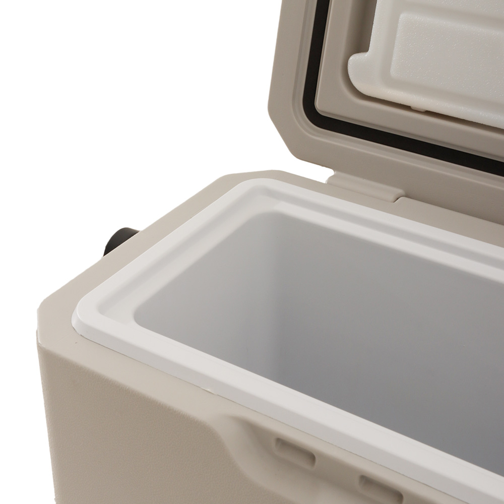 Brass Monkey Portable Fridge/Freezer 8L with Battery Compartment