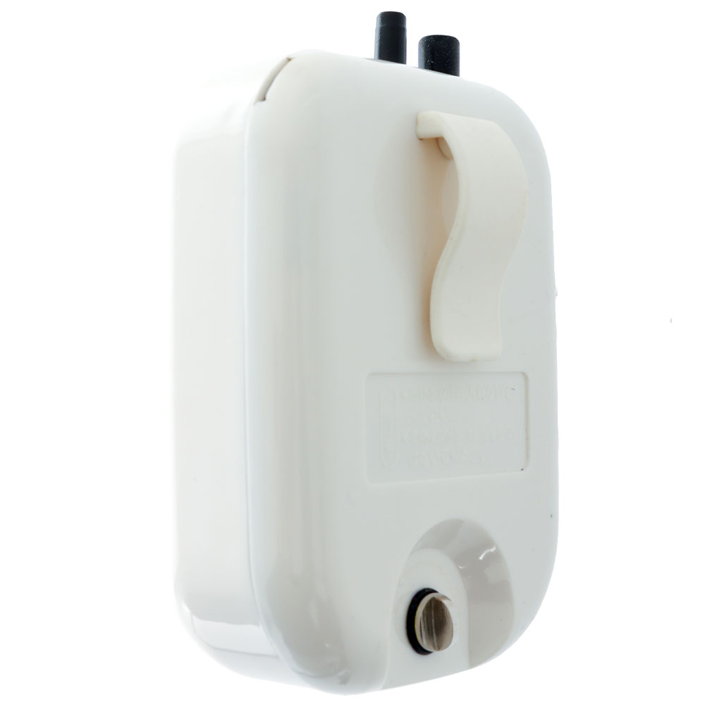 ManTackle Battery Powered Live Bait Aerator - Clearance Product