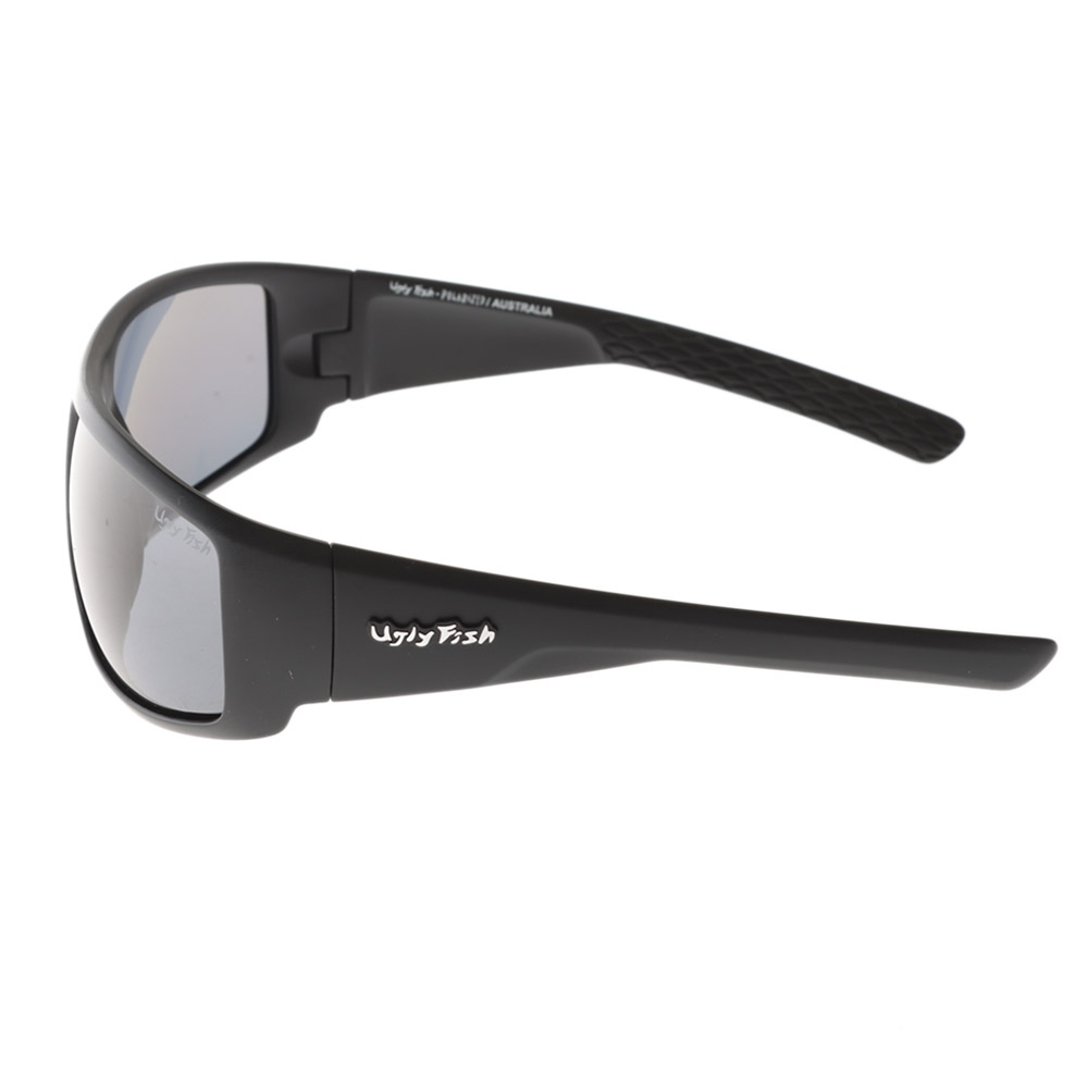 Ugly Fish PT6881 Polarised Sunglasses Matte Black Frame Smoke Lens
