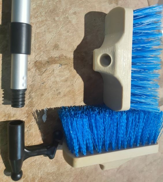 Dual Boat Washdown Brush and Hook Set