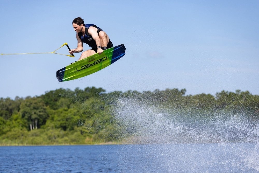 O'Brien Valhalla Wakeboard with Access Bindings 143cm