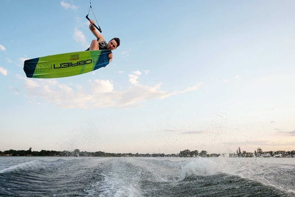 O'Brien Valhalla Wakeboard with Access Bindings 143cm