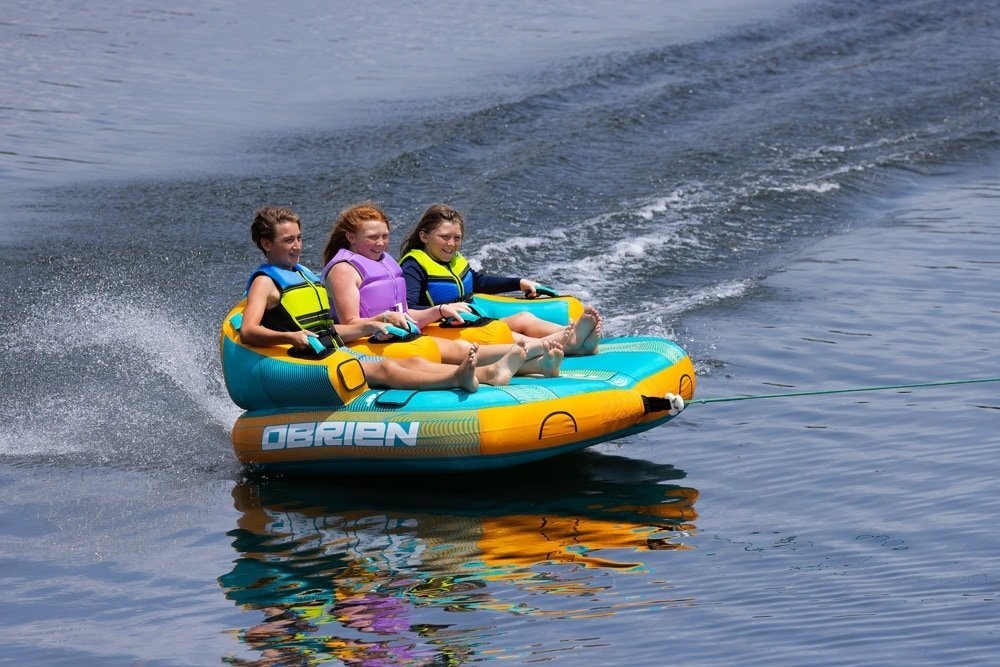 O'Brien Barca 3-Person Towable Sea Biscuit Ski Tube
