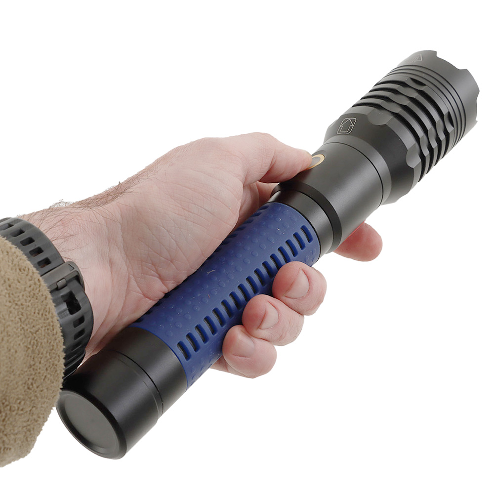 Perfect Image Rechargeable High Performance LED Torch 4000 Lumens