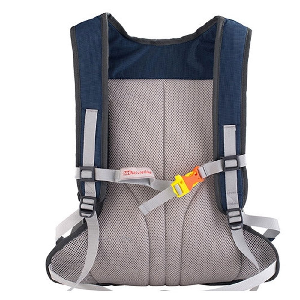 Naturehike Sports Cycling Backpack with Helmet Pocket 15L Navy Blue