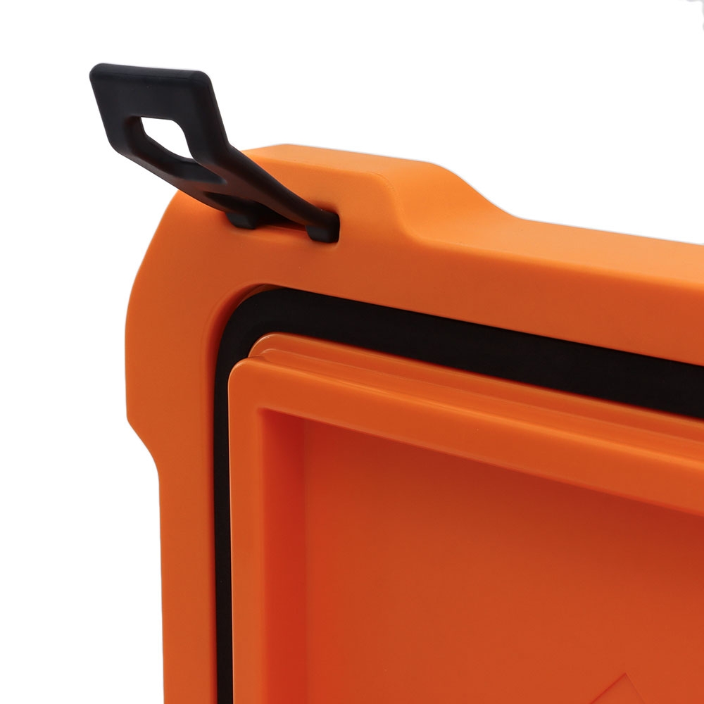 Dometic Cool-Ice Rotomoulded Heavy-Duty Chilly Bin 15L Glow