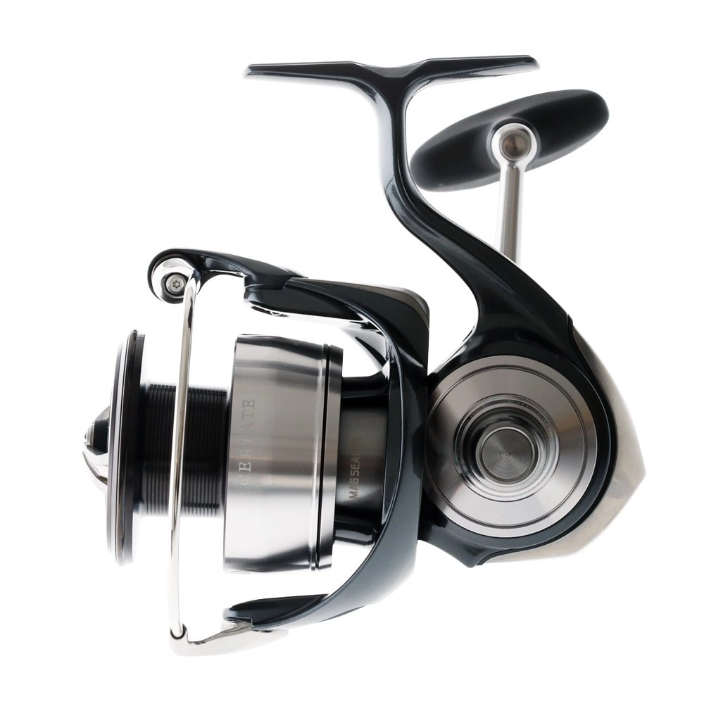 Daiwa 24 Certate (G) LT 4000D-C Spinning Reel Daiwa 24 Certate (G) LT 4000D-C Spinning Reel