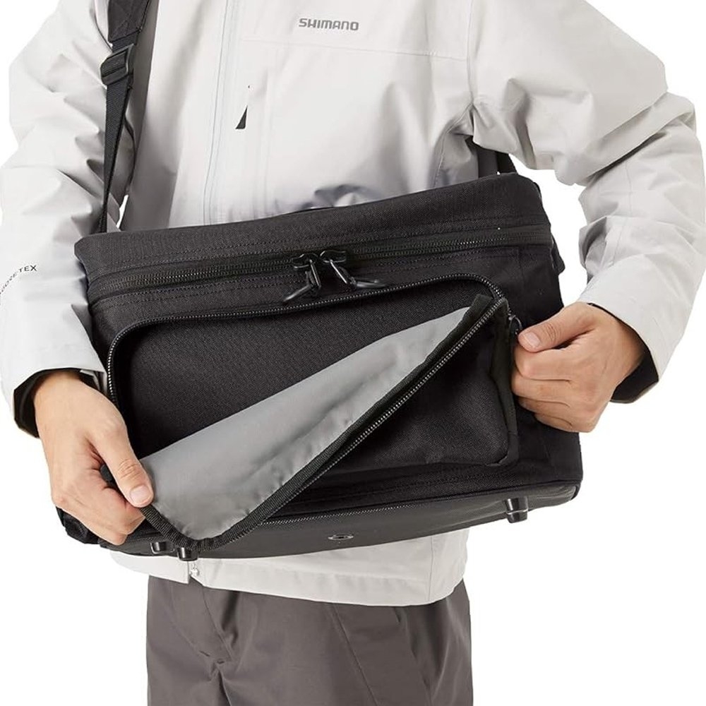 Shimano Cushion Shoulder Tackle Bag Large