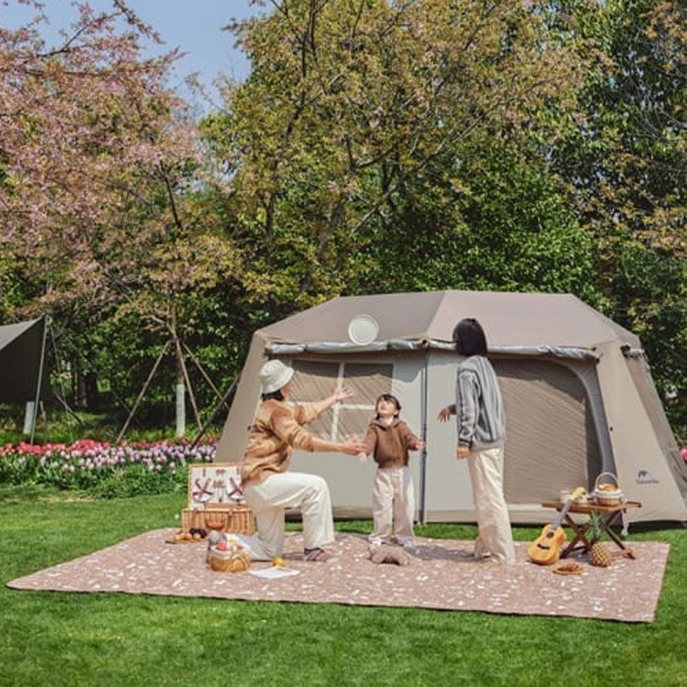 Naturehike Waterproof Picnic Rug Natural 395 x 270cm