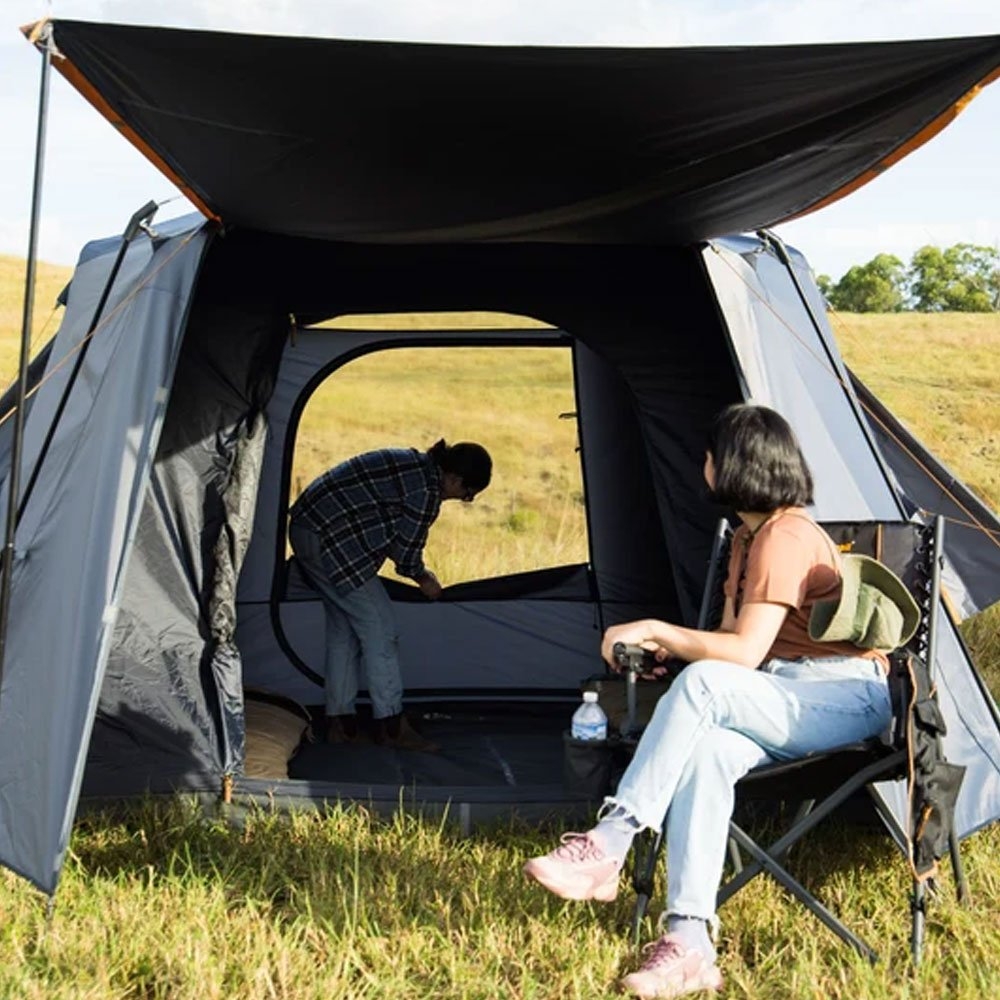OZtrail Fast Frame BlockOut Lumos 6P Tent