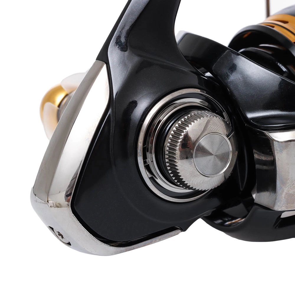 Daiwa 23 Legalis LT 3000D-C (U) Spinning Reel Daiwa 23 Legalis LT 3000D-C (U) Spinning Reel
