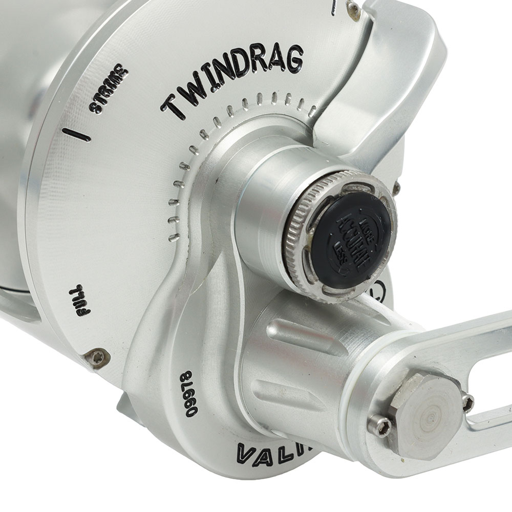 Accurate Valiant 600 Left Hand Jigging Reel