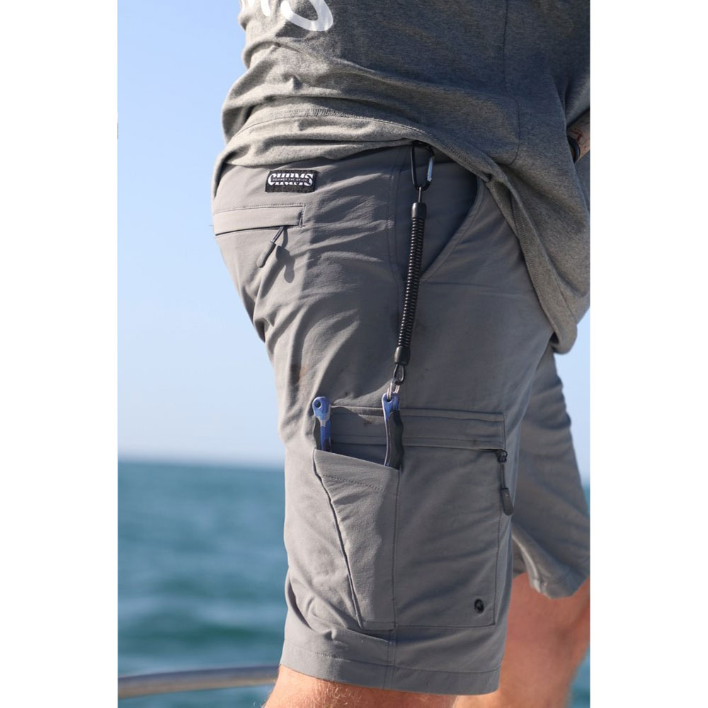 The Chums Reef Gangster 4-Way Stretch Board Shorts L
