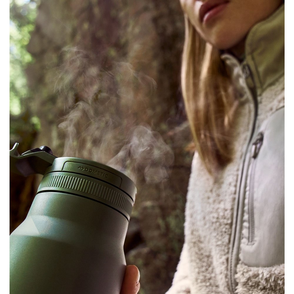 Dometic Insulated Water Bottle with Straw Lid 1L