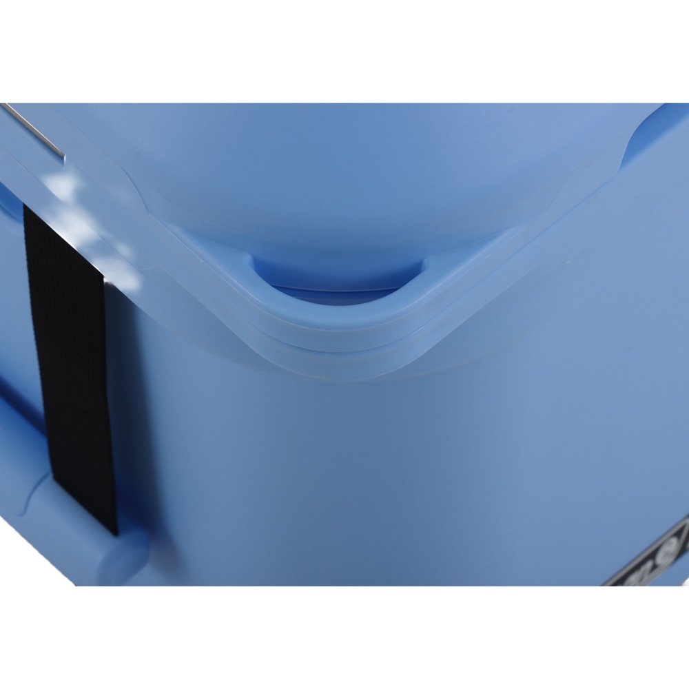Coleman Pro Hard Chilly Bin Cooler 42L Sky Blue