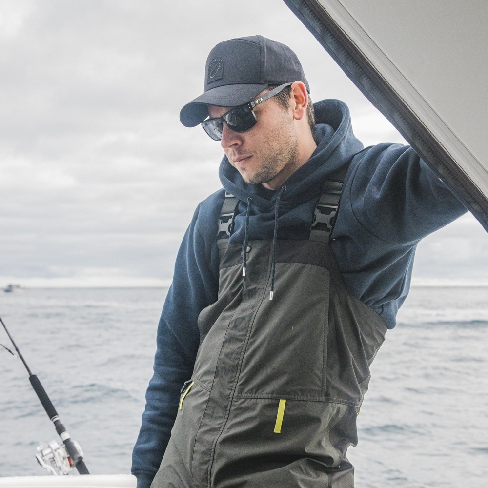 Desolve Angle Cap Black