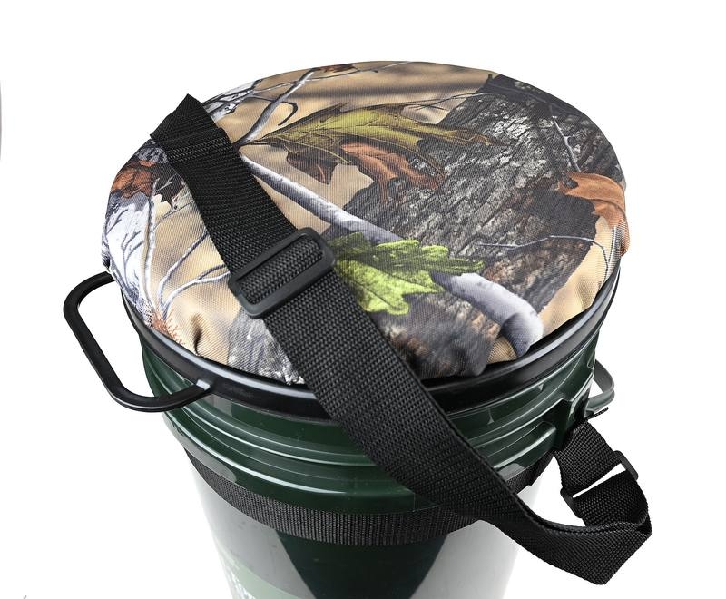Game On Waterproof Bucket Storage with Swiveling Seat 25L