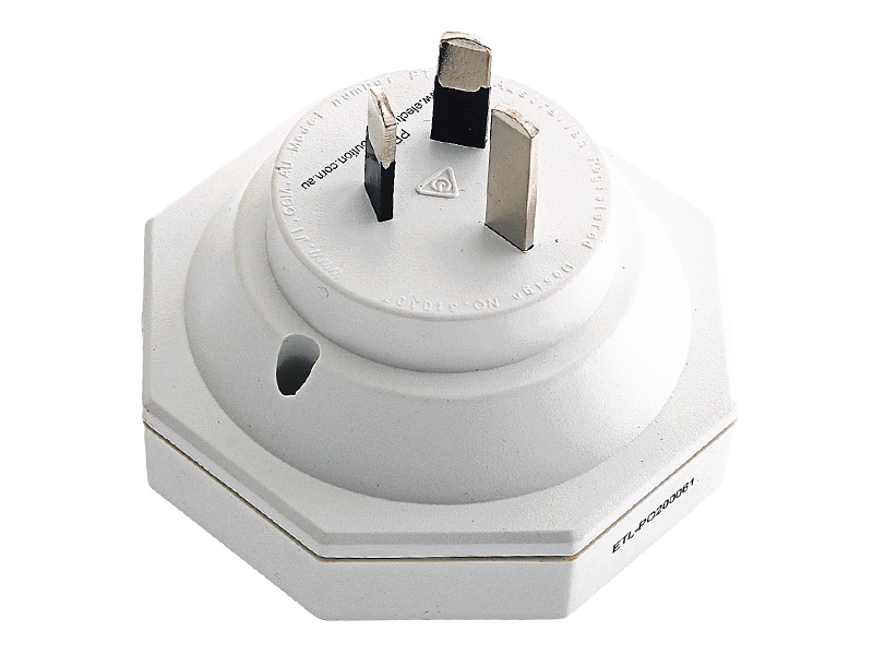 Earthed Mains Adaptor for Use in Australia and New Zealand