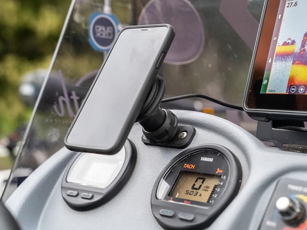 Quad Lock 360 Flat Rectangle Base 4-Hole