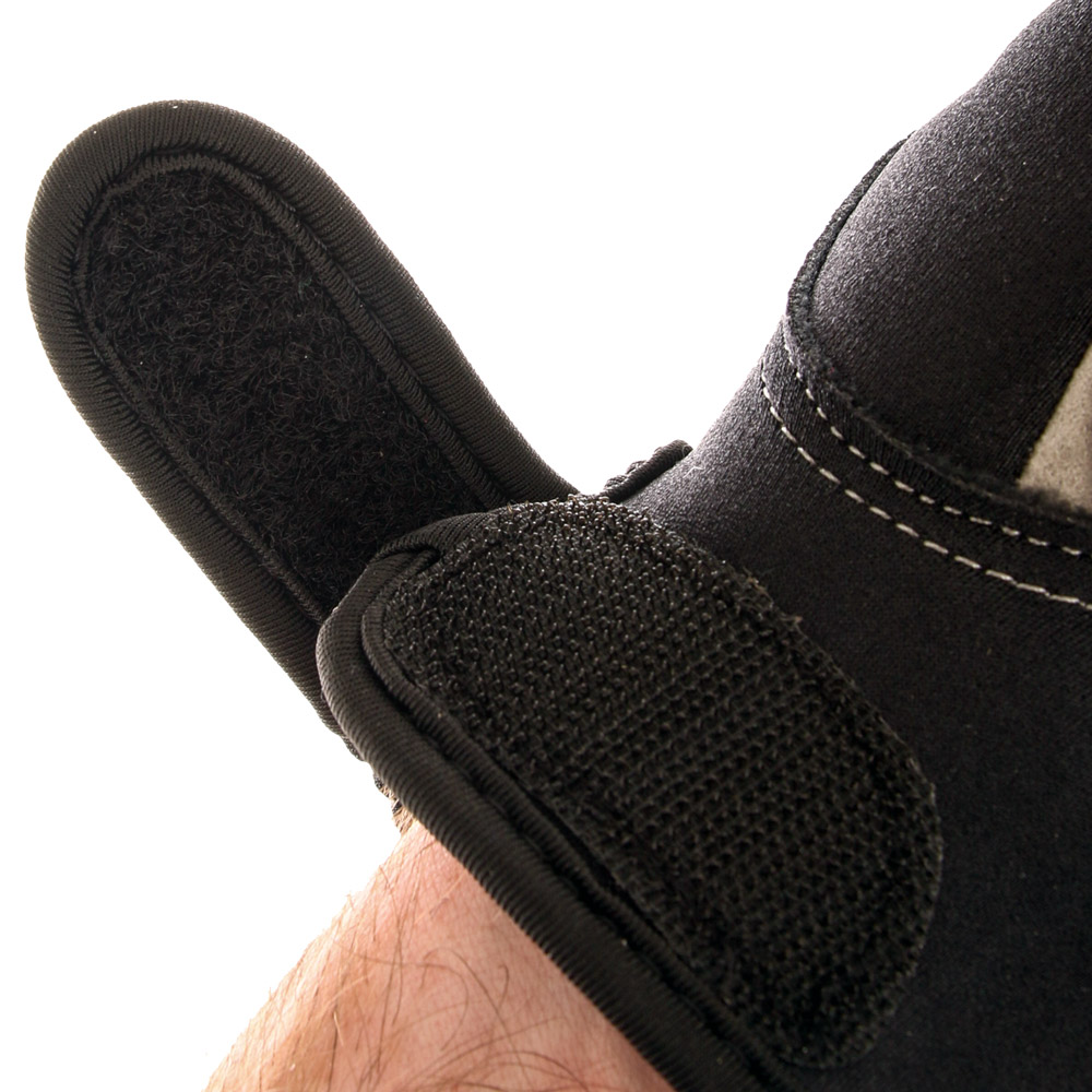 Sharkskin Chillproof Watersports Heavy-Duty Gloves