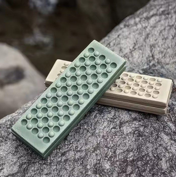 Naturehike Folding Cushion Seat Army Green 40 x 30 x 1.5cm