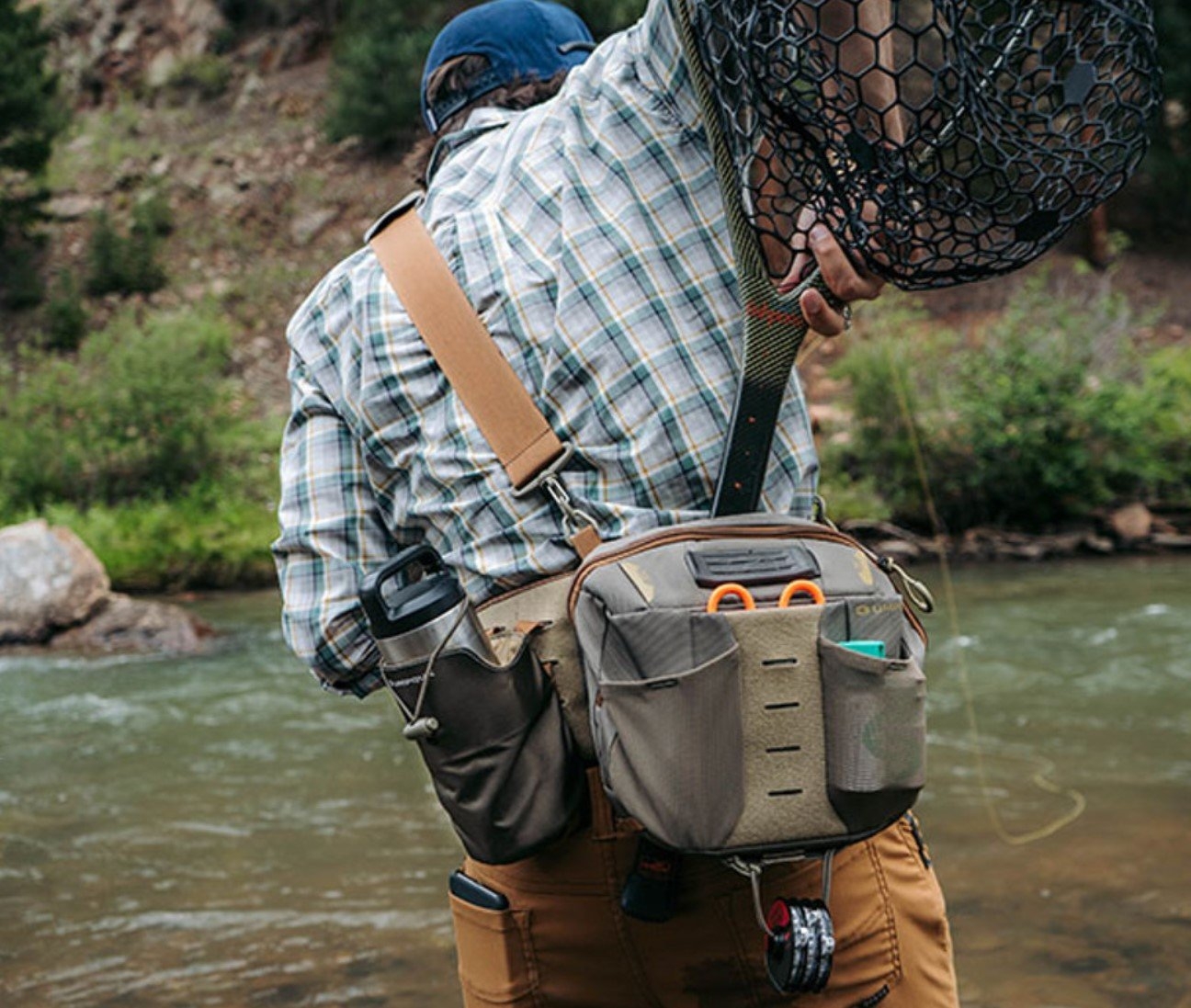 Umpqua ZS2 Ledges 500 Fly Fishing Waist Pack Olive