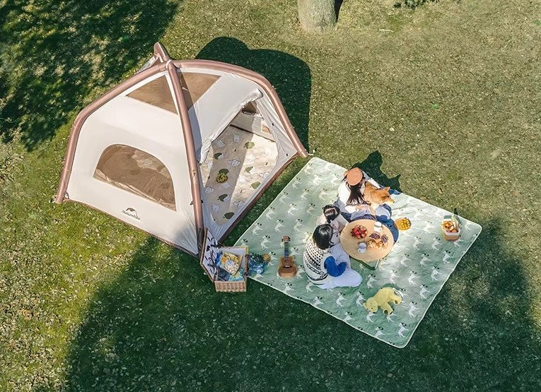 Naturehike Waterproof Picnic Rug Companion 170 x 200cm