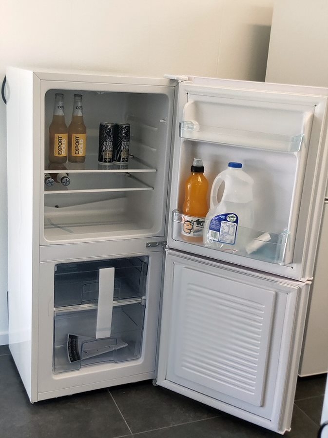 Challenger Double Door Fridge/Freezer 124L 12/24V White