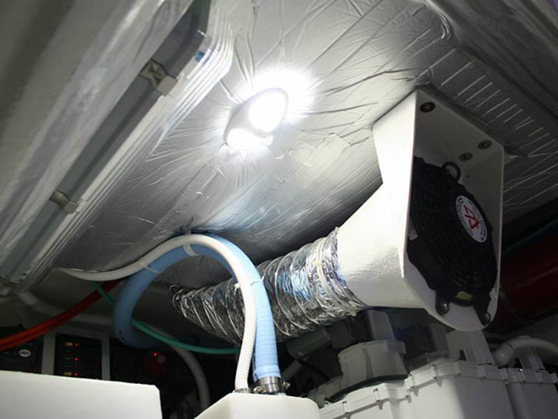 Hella Marine 2.5w DuraLED 12 Lamp White