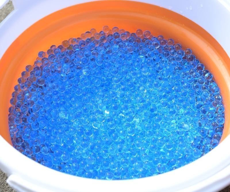 Impact Gel Ball Bucket Collapsible with Water Drain