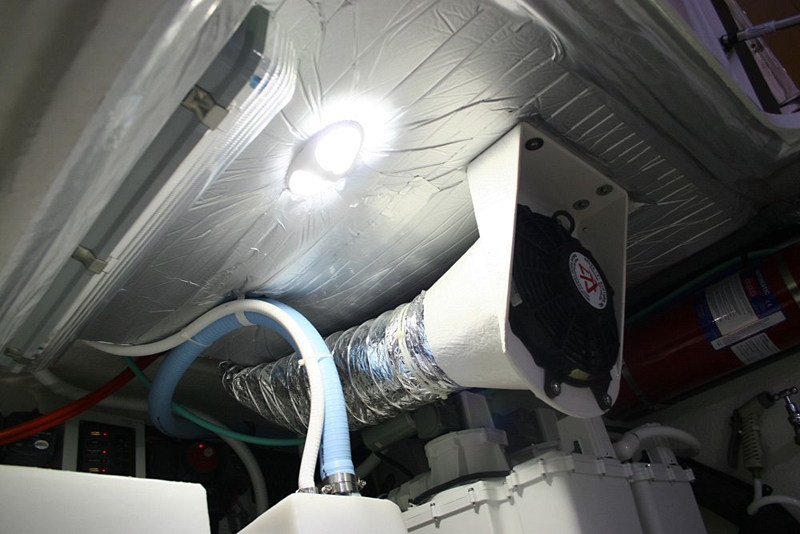 Hella Marine Warm White DuraLED 12 Lamp White Shroud