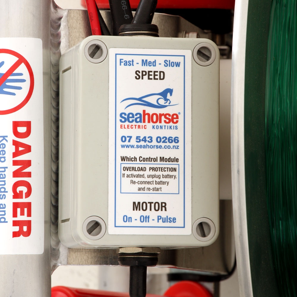 Seahorse Electric Winch with Line