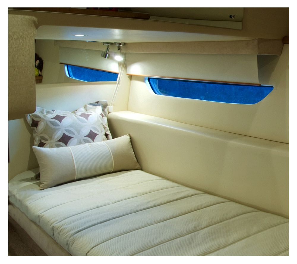 Hella Marine Ponui Gen 2 Wall Mount Lamp 24V White LED/Bright Chrome