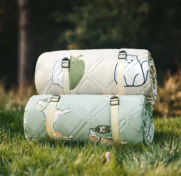 Naturehike Waterproof Picnic Rug Companion 170 x 200cm