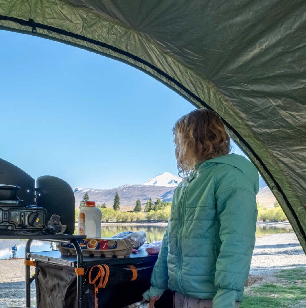 Kiwi Camping Savanna 4 Deluxe II Shelter with Solid Wall