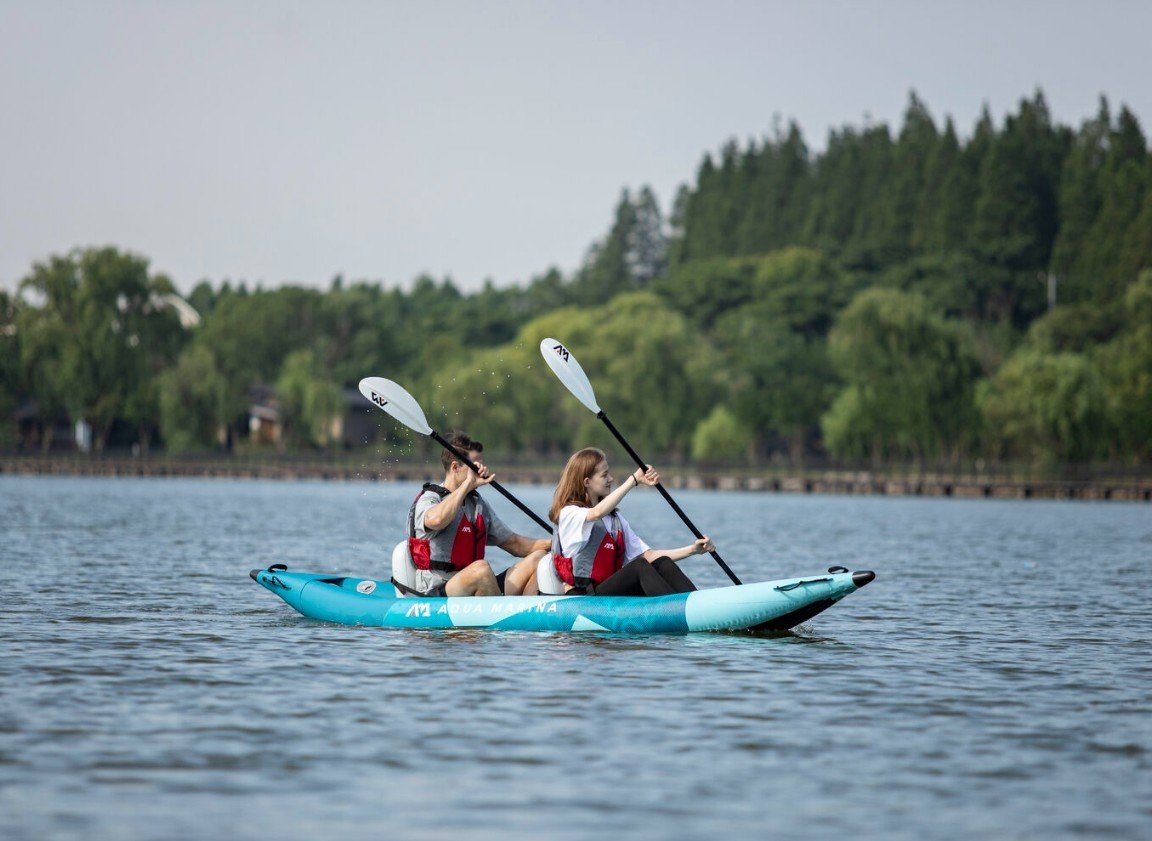 Aqua Marina Betta Leisure 2 Person Inflatable Kayak with Paddles 13ft 6in